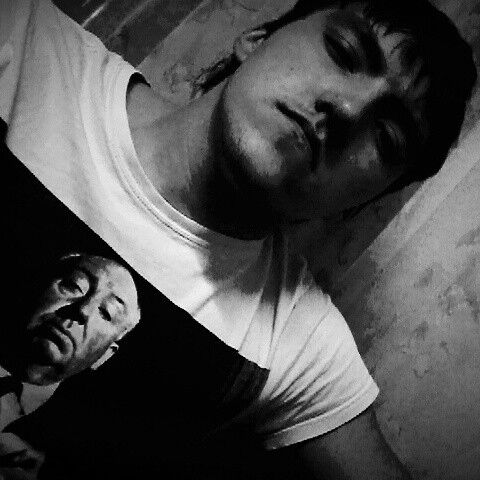  9398331  Maks, 31 ,    