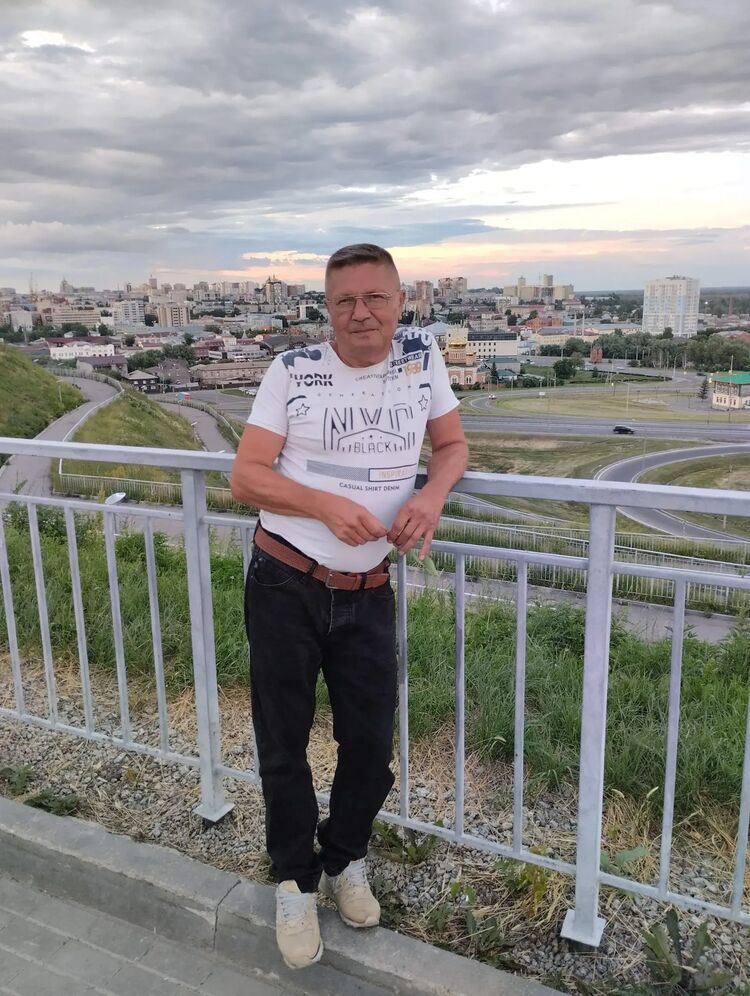  ,   Vladimir, 52 ,   c , 