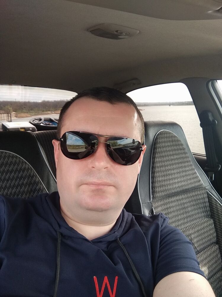  22881651  , 40 ,    