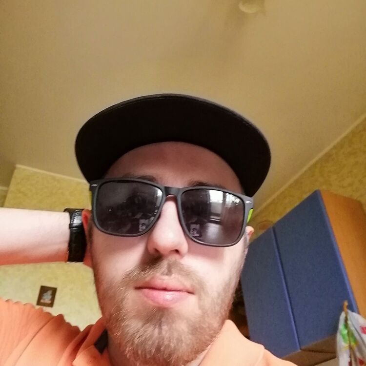  18359901  , 40 ,    