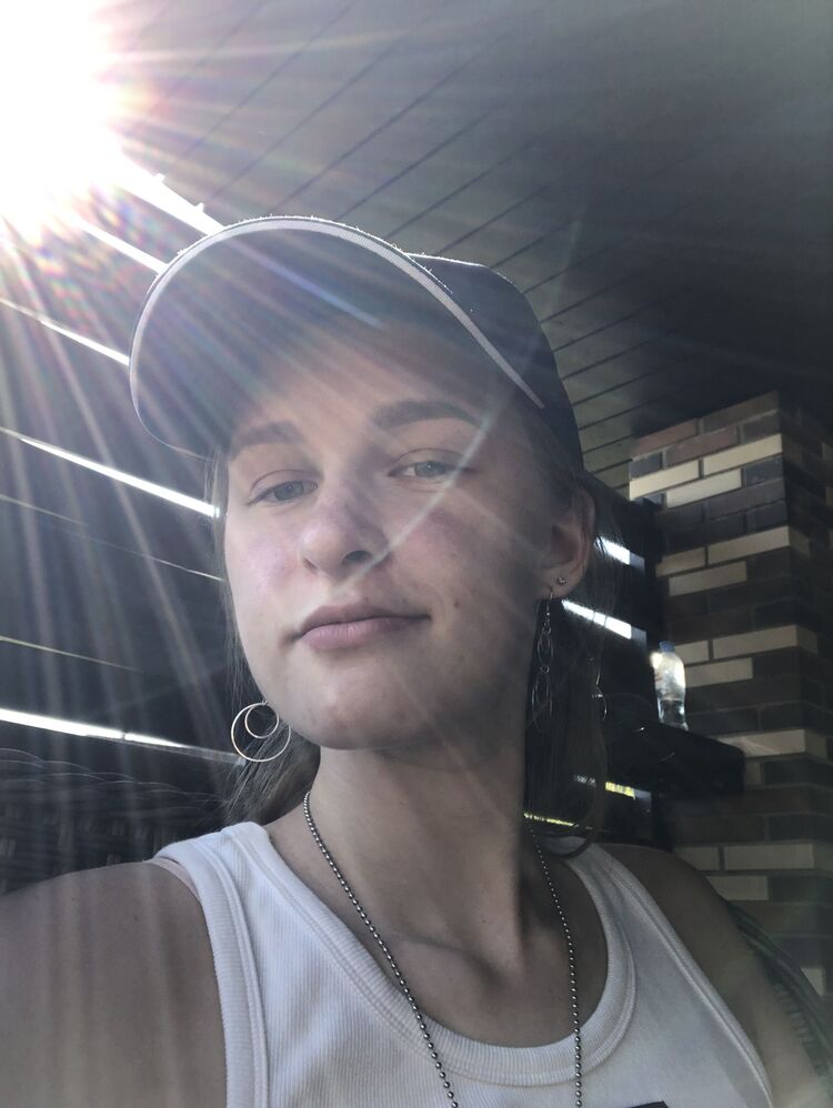  -,   , 22 ,     