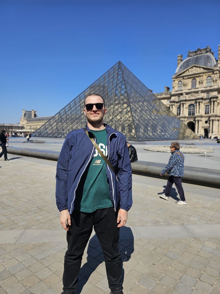  50738951  Humay, 27 ,    Frankfurt Am Main