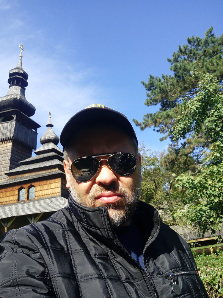  8669441  Andreu, 45 ,    