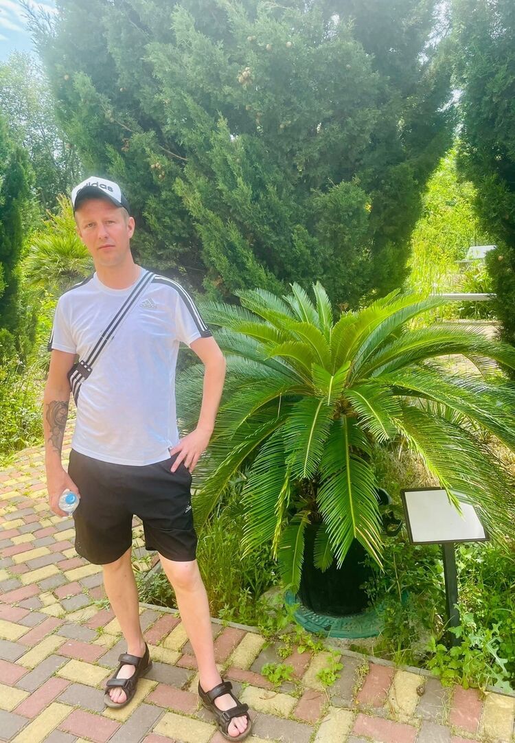  ,   Andrey, 38 ,   ,   , c , 