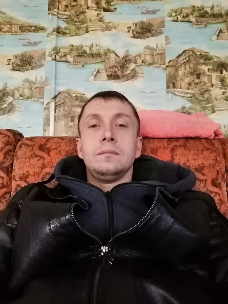  33300391  Andrey, 39 ,    