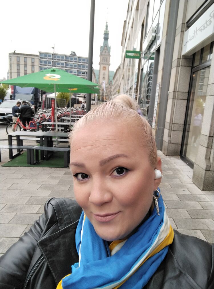  44972711  Tanja, 40 ,    