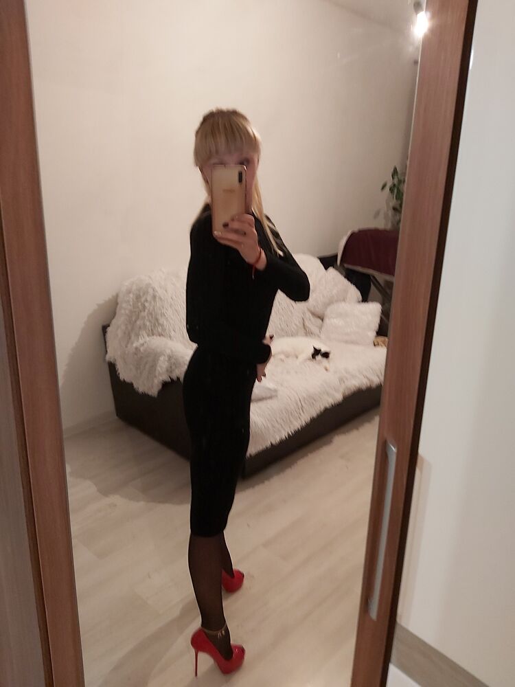  41368141  Mia, 34 ,    