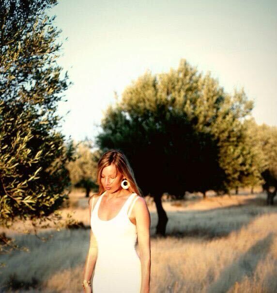 ���������� ������, ���� ������� Lana, 21 ���, ������������ ��� ����� � ���������, c�������� ���������