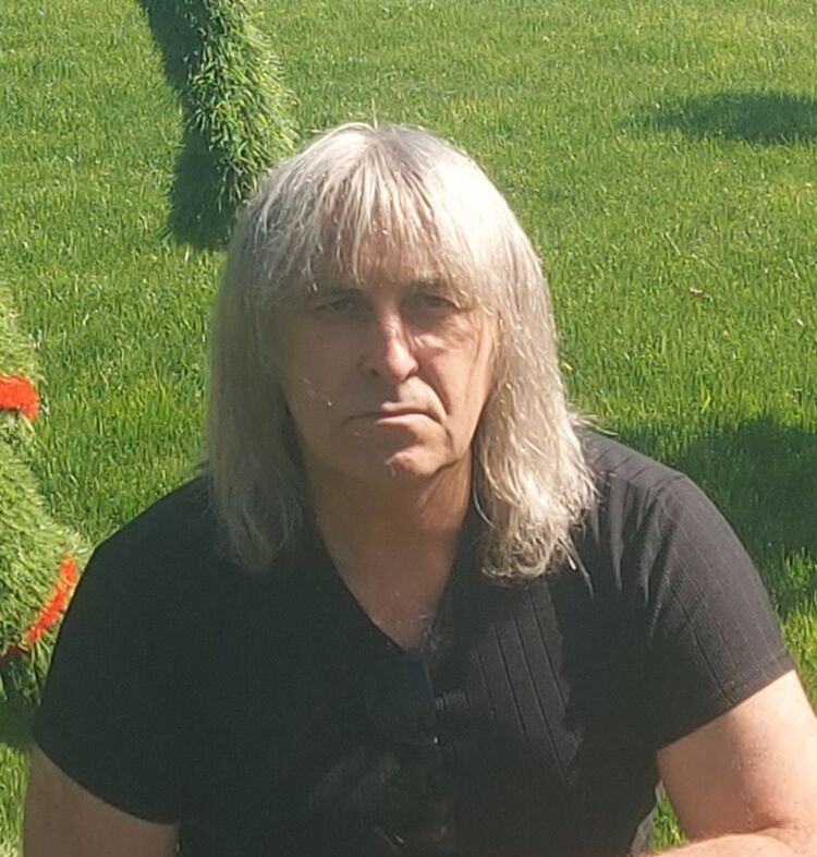  52452491  Anatolii, 63 ,    