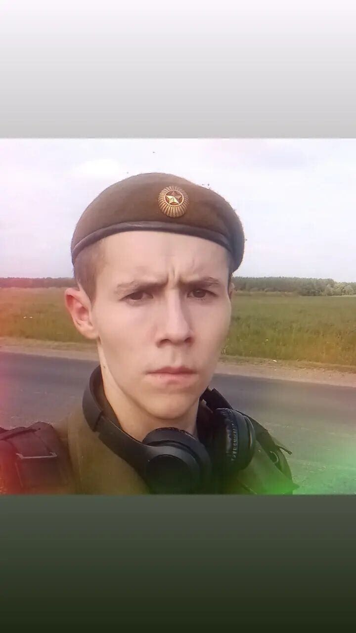  46926571  , 23 ,    