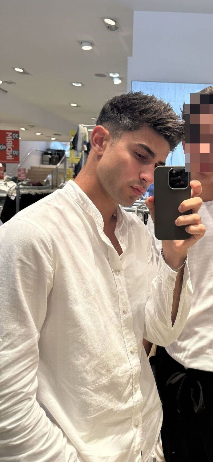  54591341  Ravan, 25 ,    