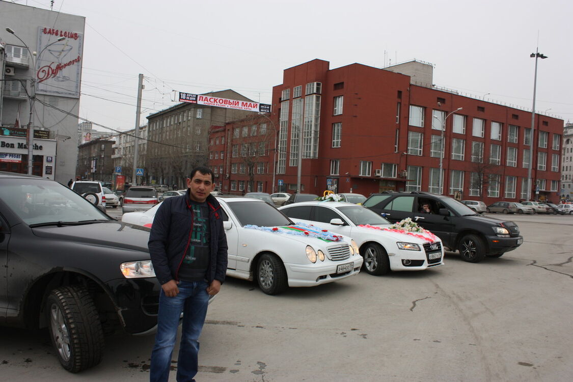 ���� 4063971 ������� Ayat, 42 ����, ���� ���������� � �������