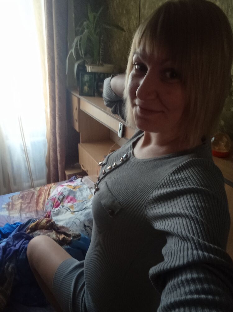  38081751  , 33 ,    