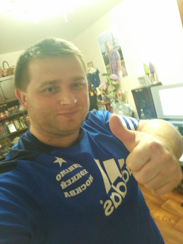  8112471  Gosha, 42 ,    