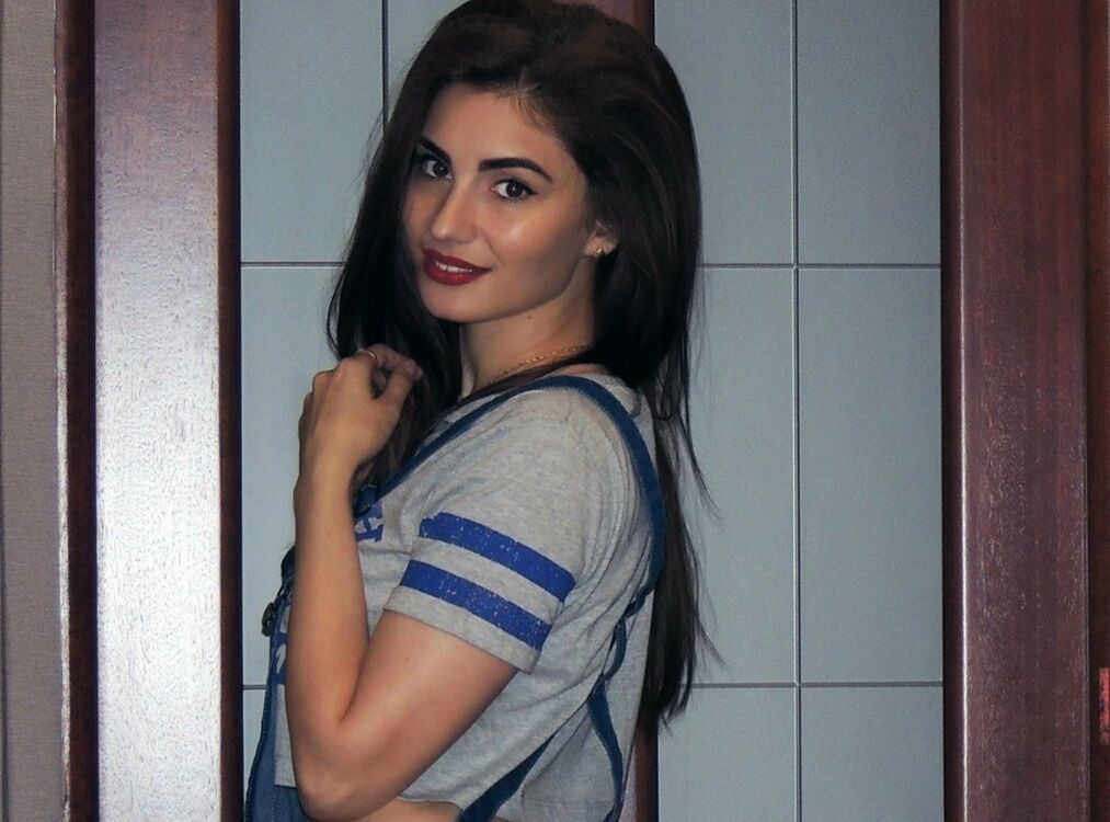  52988711  Fidan, 28 ,    