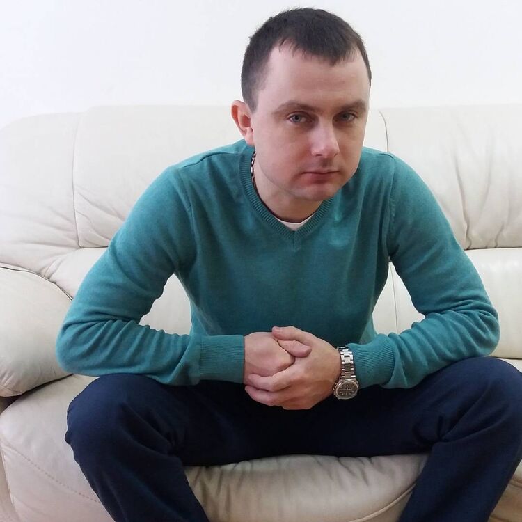  ,   Max, 44 ,   , 