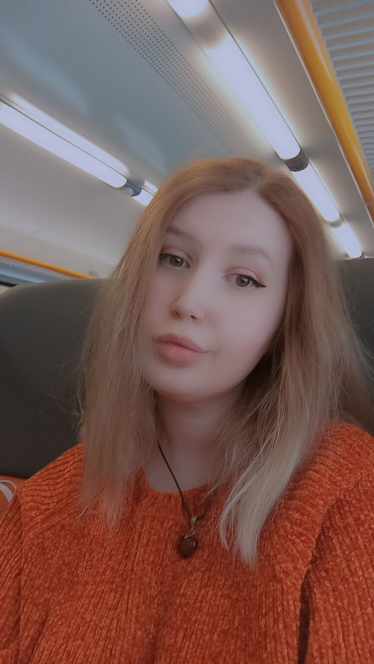  Wonsan,   Nikki, 24 ,   ,   