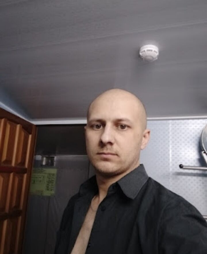  26023501  , 37 ,     