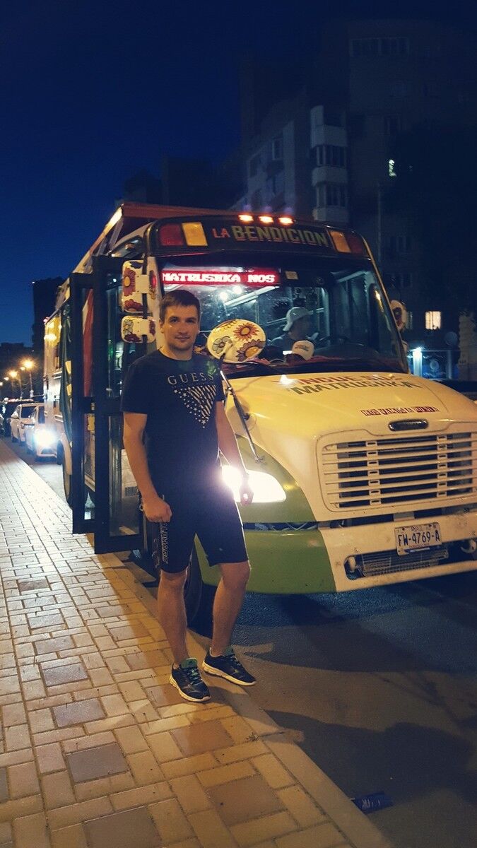  ,   Artem, 40 ,   ,   , c 