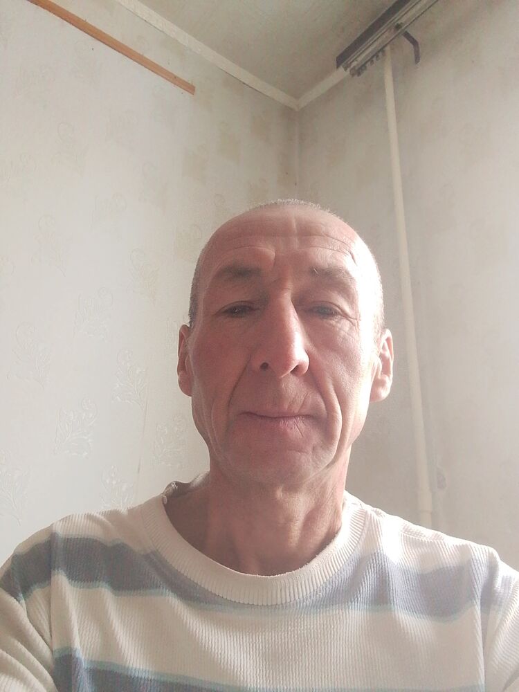  48837531  Ilhomjon, 47 ,    