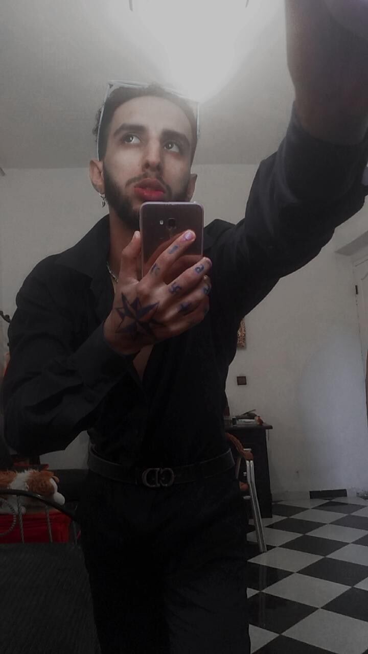  ?,   Vanderalphen, 26 ,   ,   