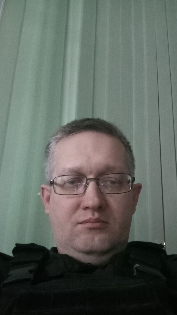  40731261  , 45 ,    