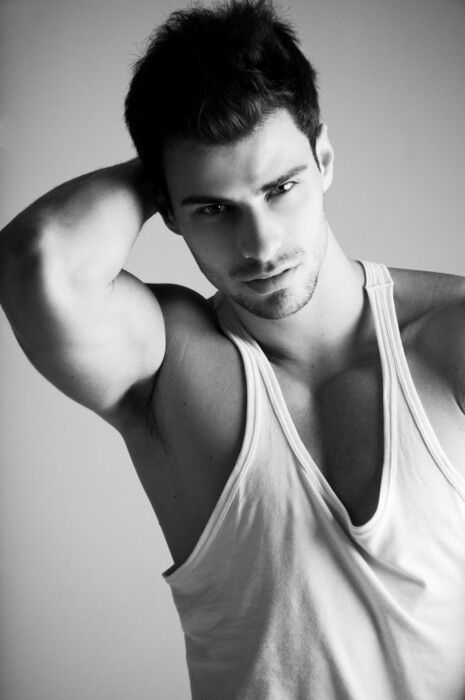  ,   Artur, 31 ,   