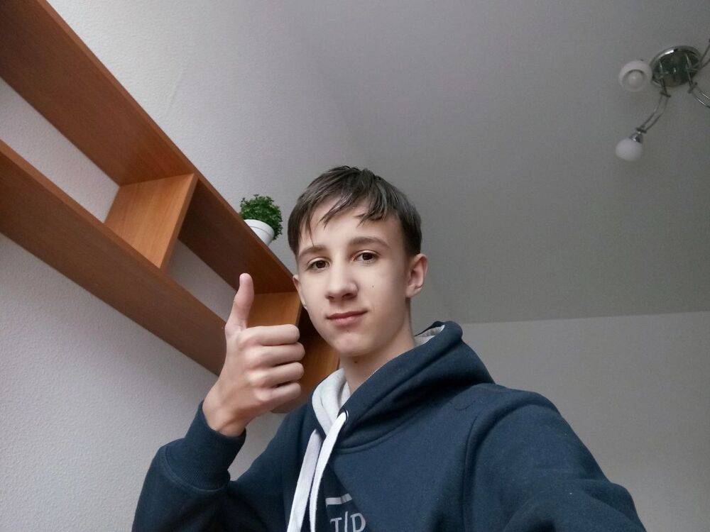  33951091  Yvngdeb, 20 ,    