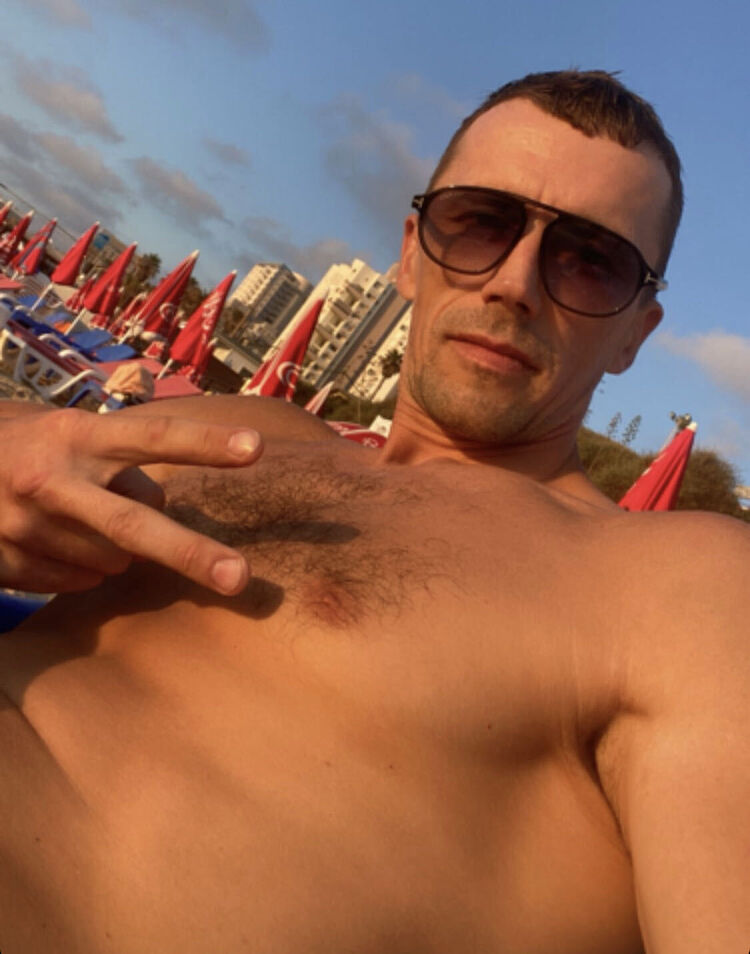  39541291  , 30 ,    Azor