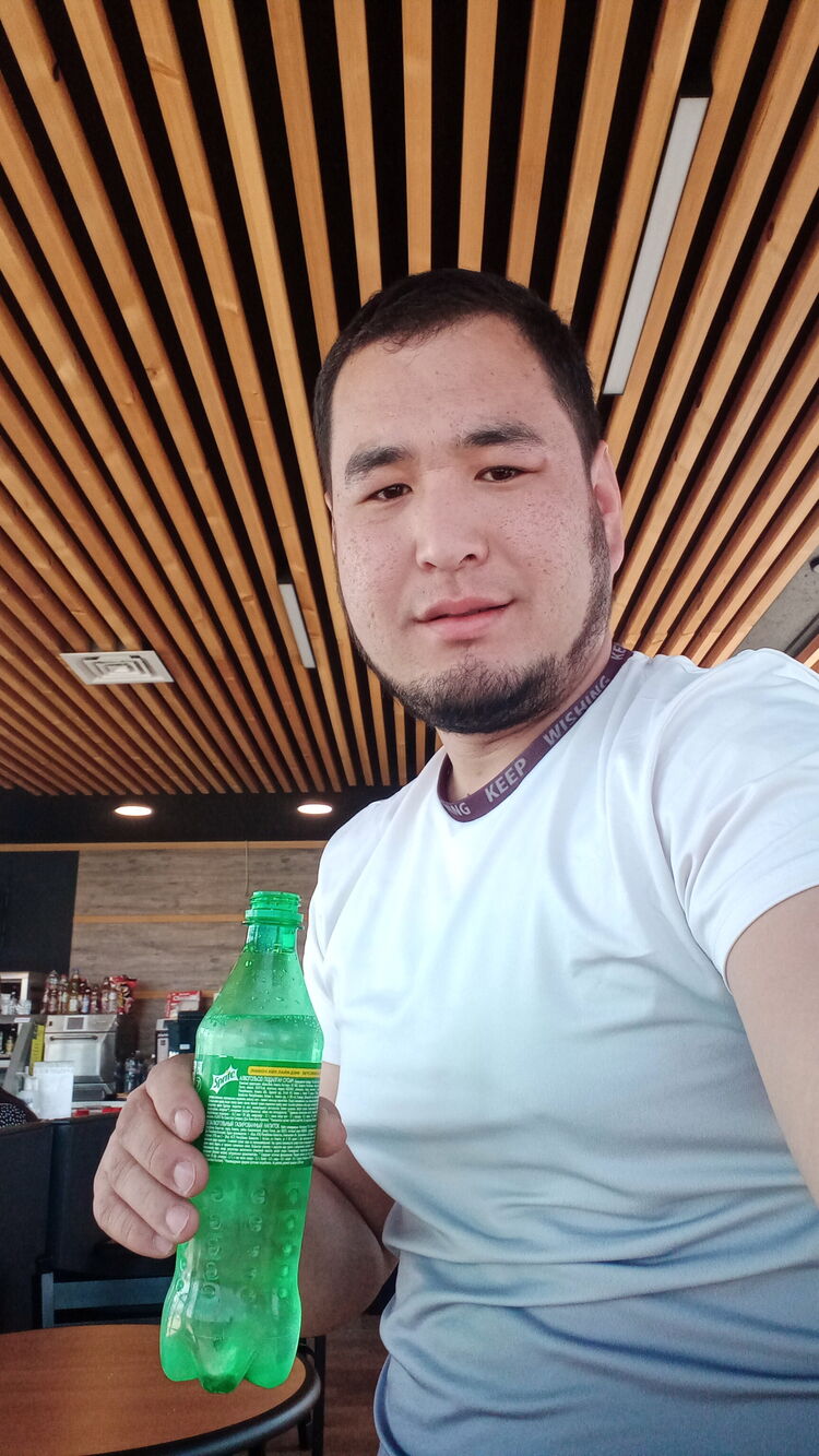 ,   Nurik, 35 ,   ,   