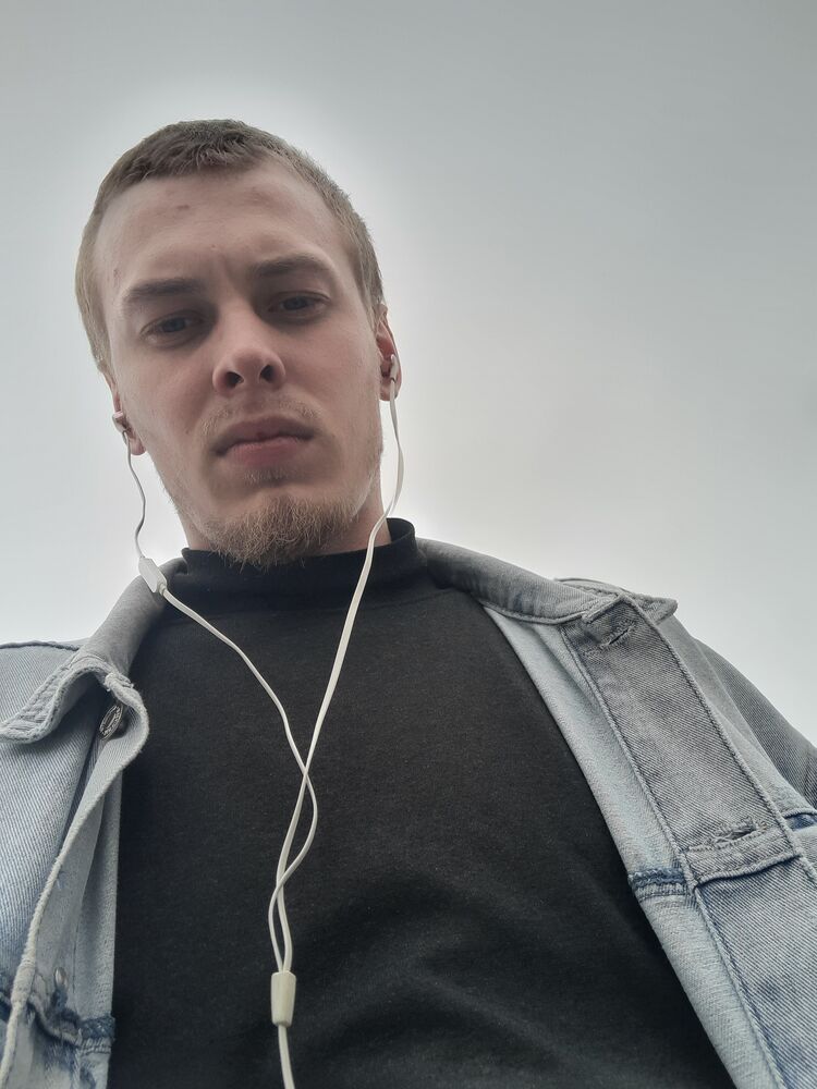  50594811  Ivan, 22 ,    