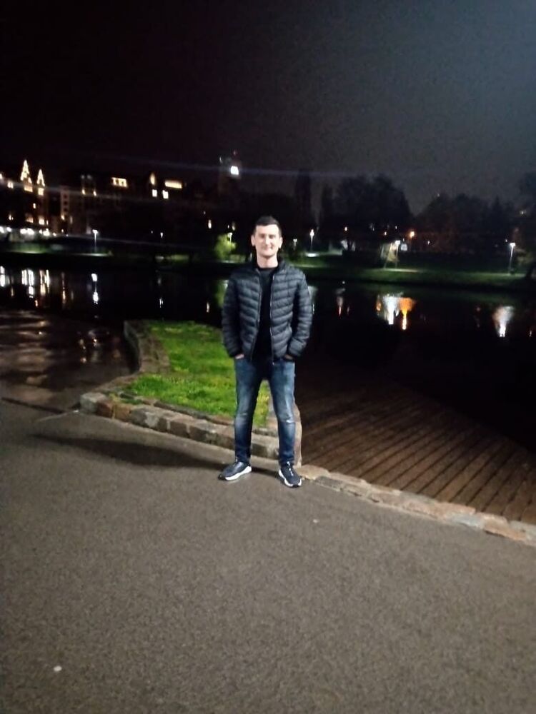 ,   M, 27 ,   ,   