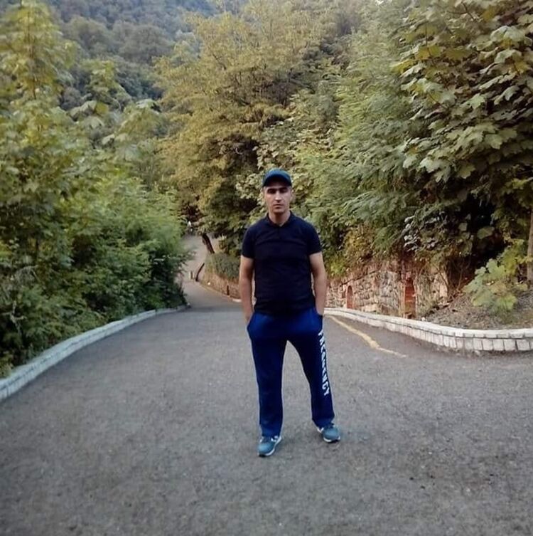  ,   Escobar, 35 ,   ,   , c 