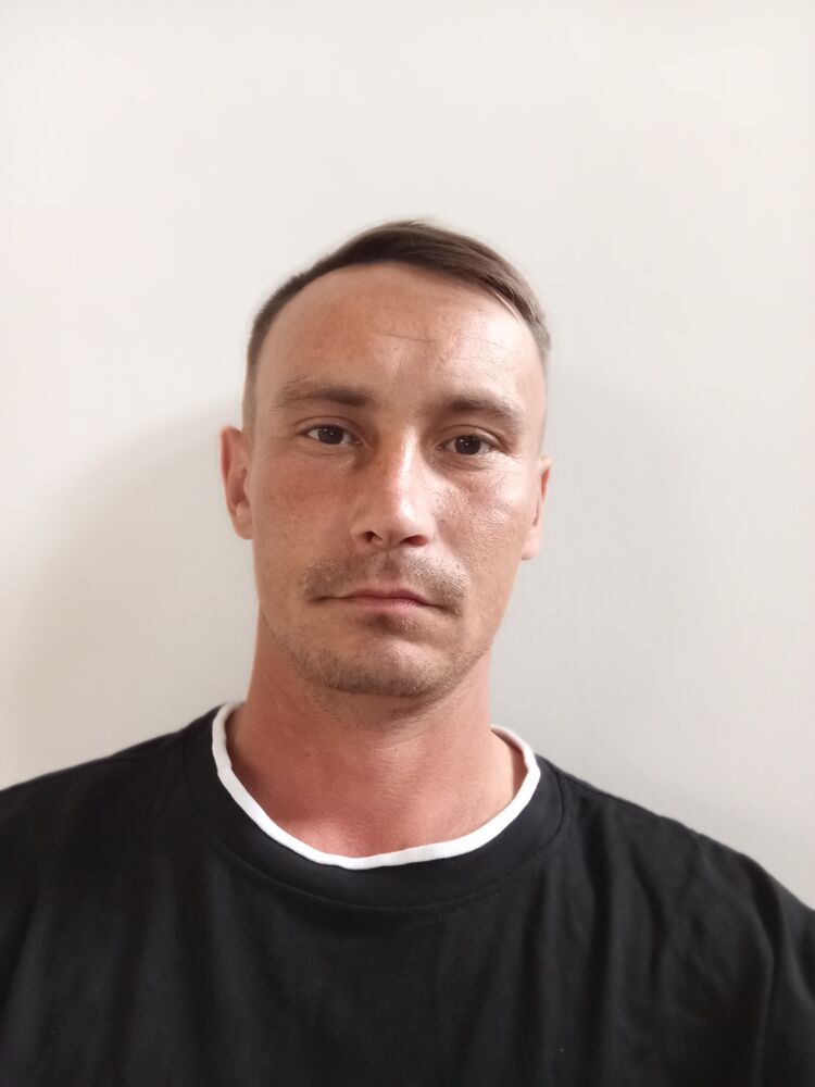  ,   Anton, 32 ,   ,   , 