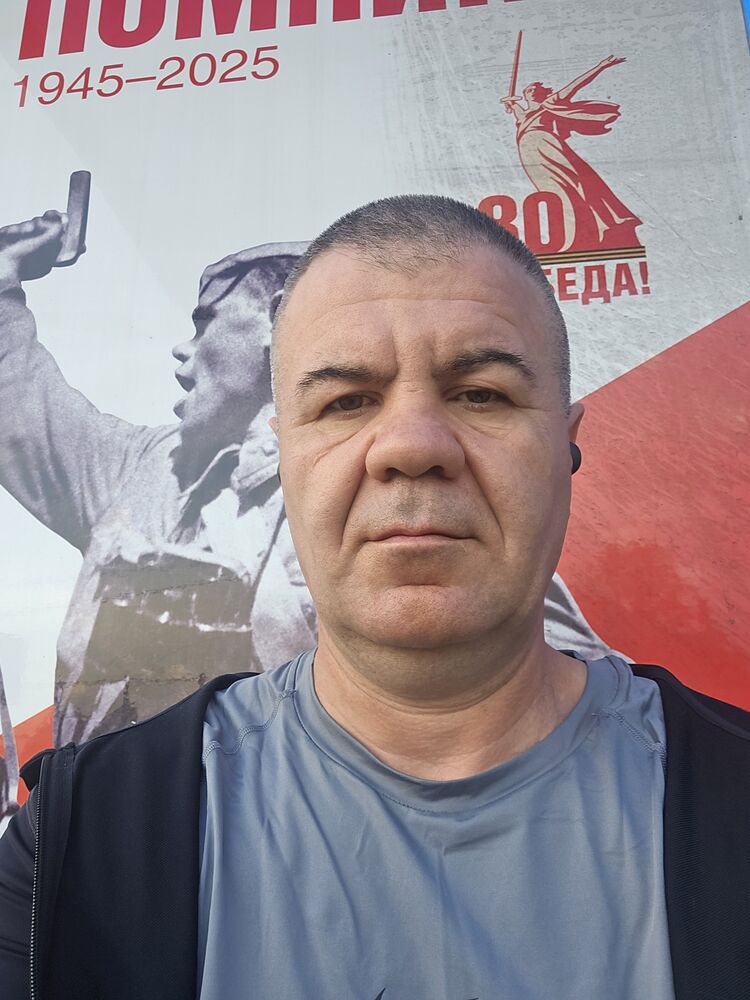  53235221  Ivan, 46 ,    -