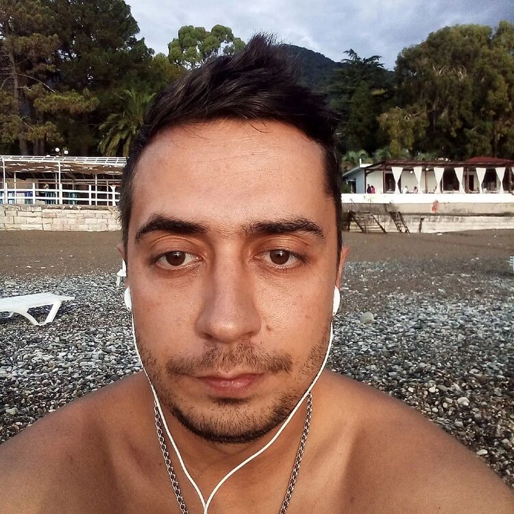  ,   Mikhail, 35 ,   ,   