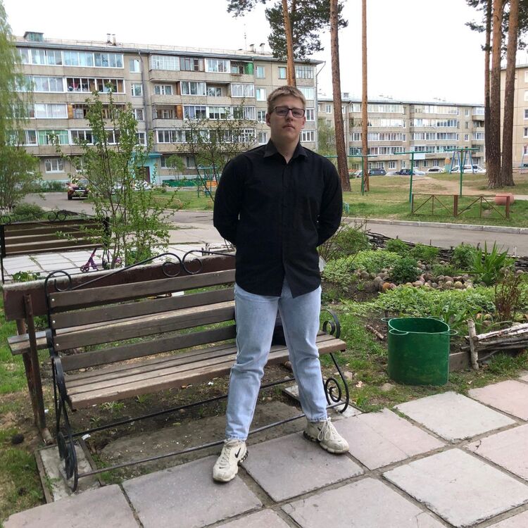  45608871  Ѹ, 19 ,    