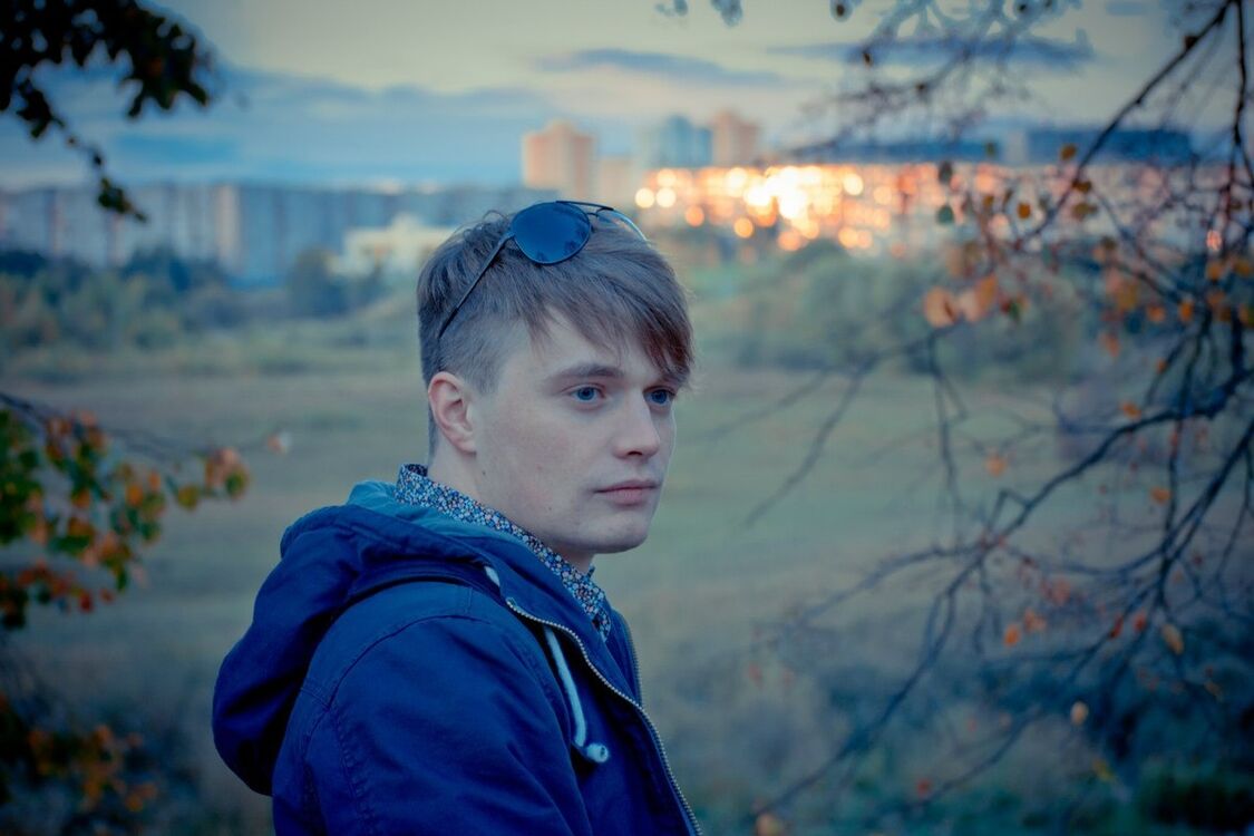  5212851  Anton, 37 ,    