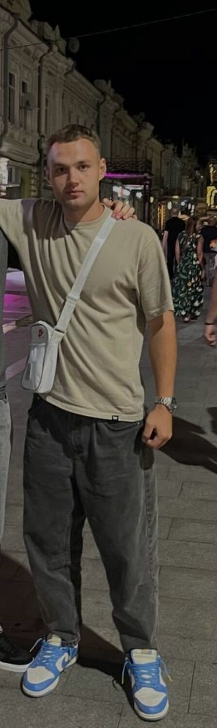  44636421  Ruslan, 22 ,    --