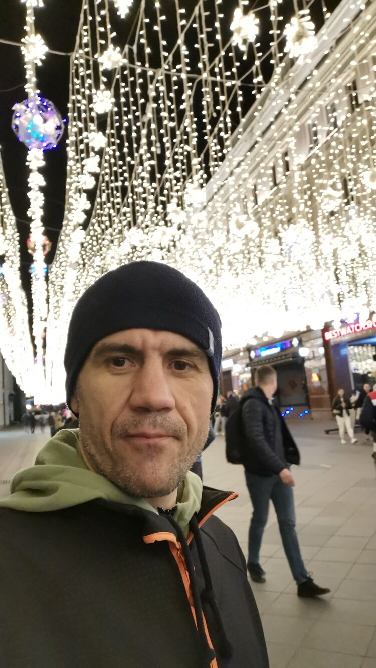  44306241  Vladimir, 41 ,    