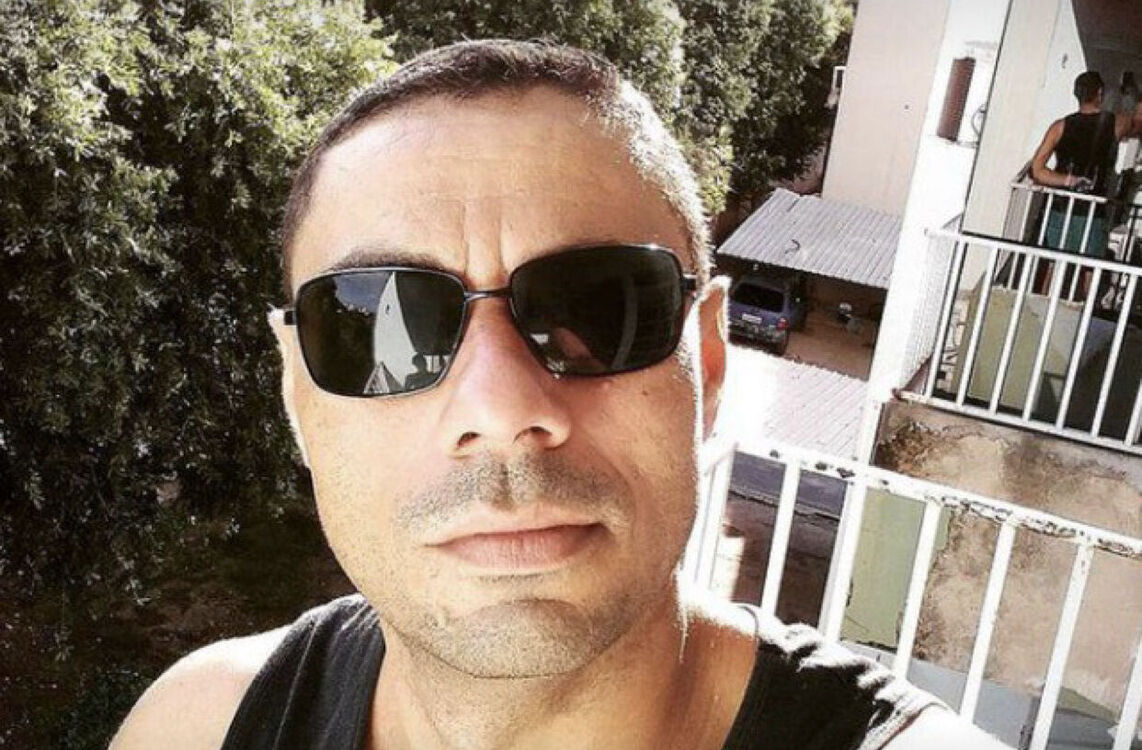  ,   Aladdin, 37 ,   , c , 
