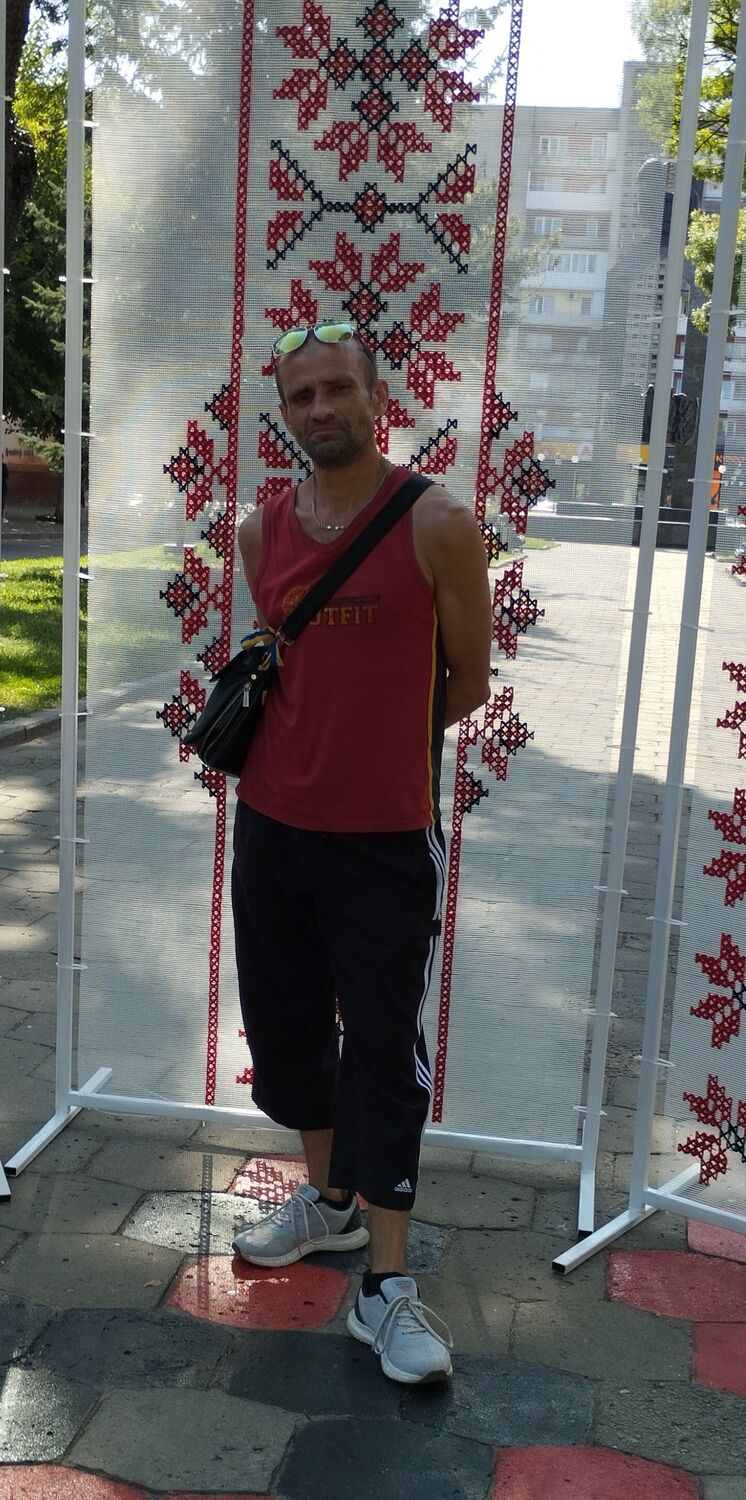  35668591  , 36 ,    