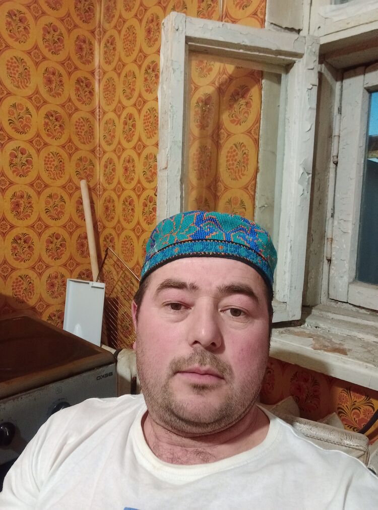  43248641  Nurik, 40 ,    