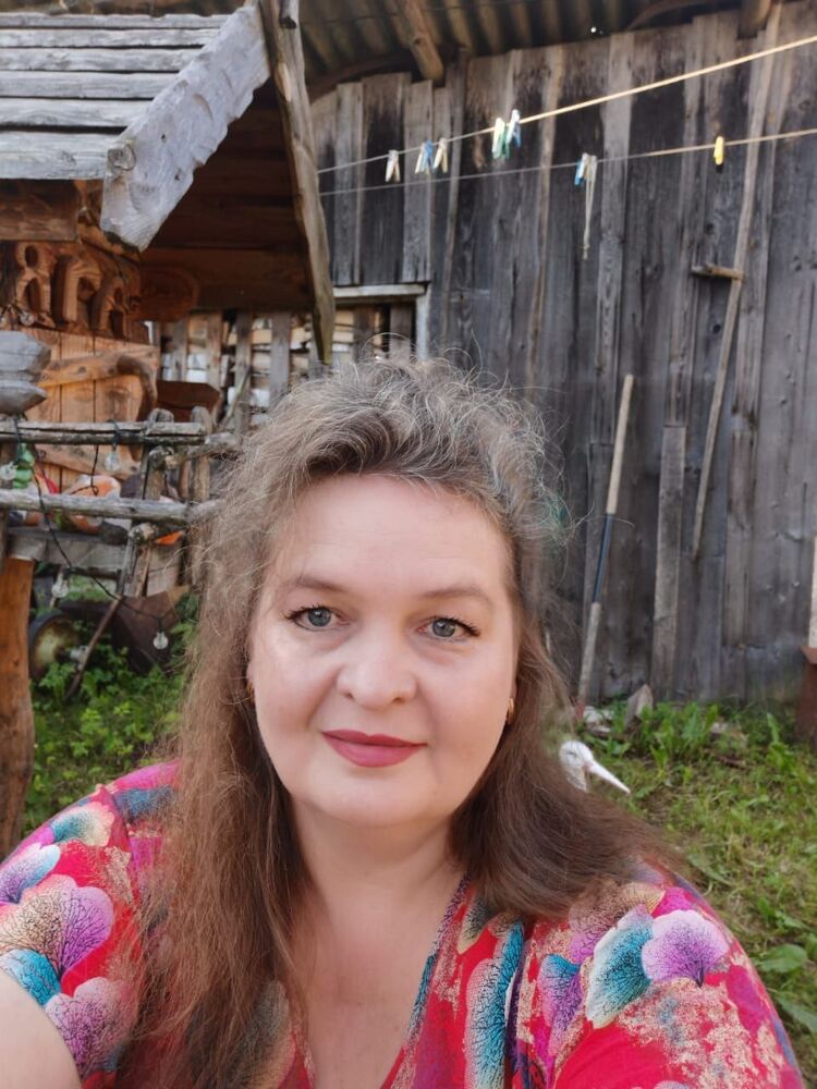  52998161  , 49 ,    -