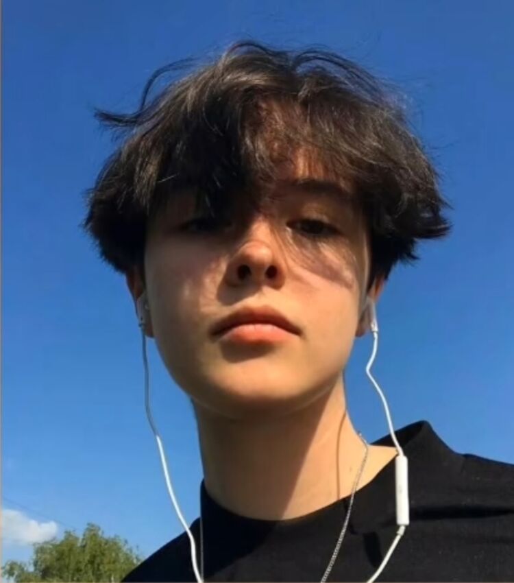  -,   , 22 ,   