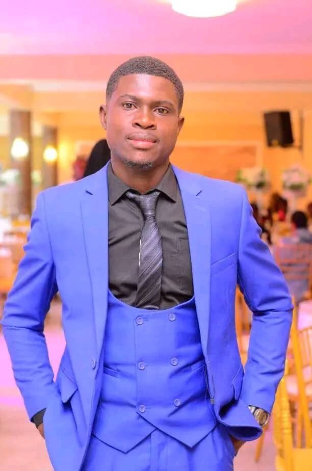  47010701  WILFRIED, 23 ,    