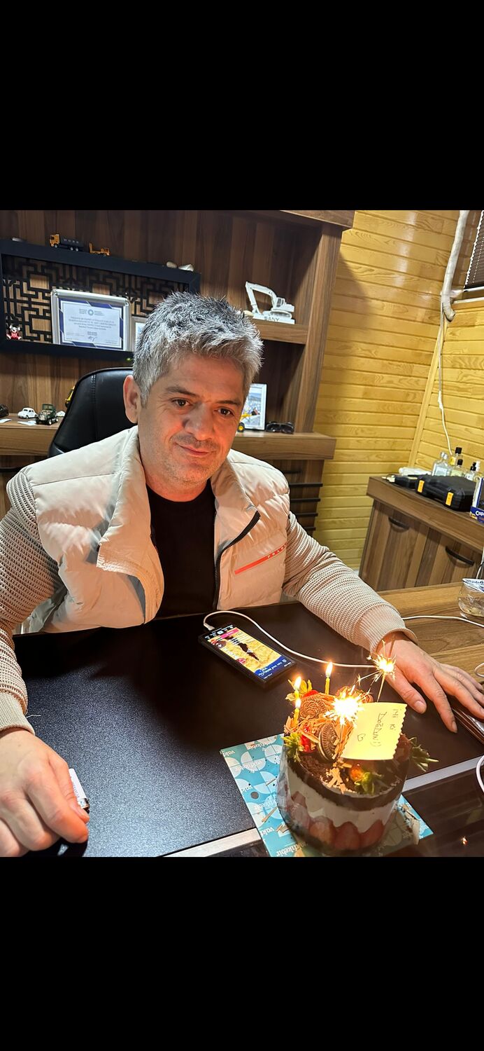  54700291  Bulent, 47 ,    Tuzla