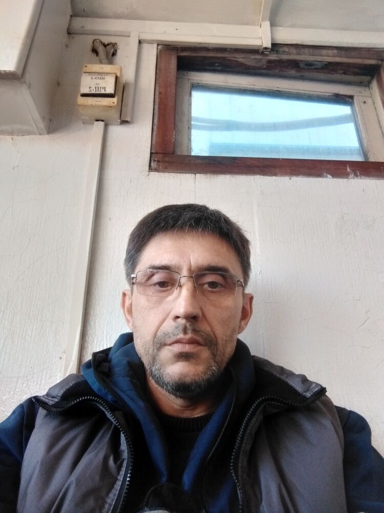  38727651  , 52 ,    