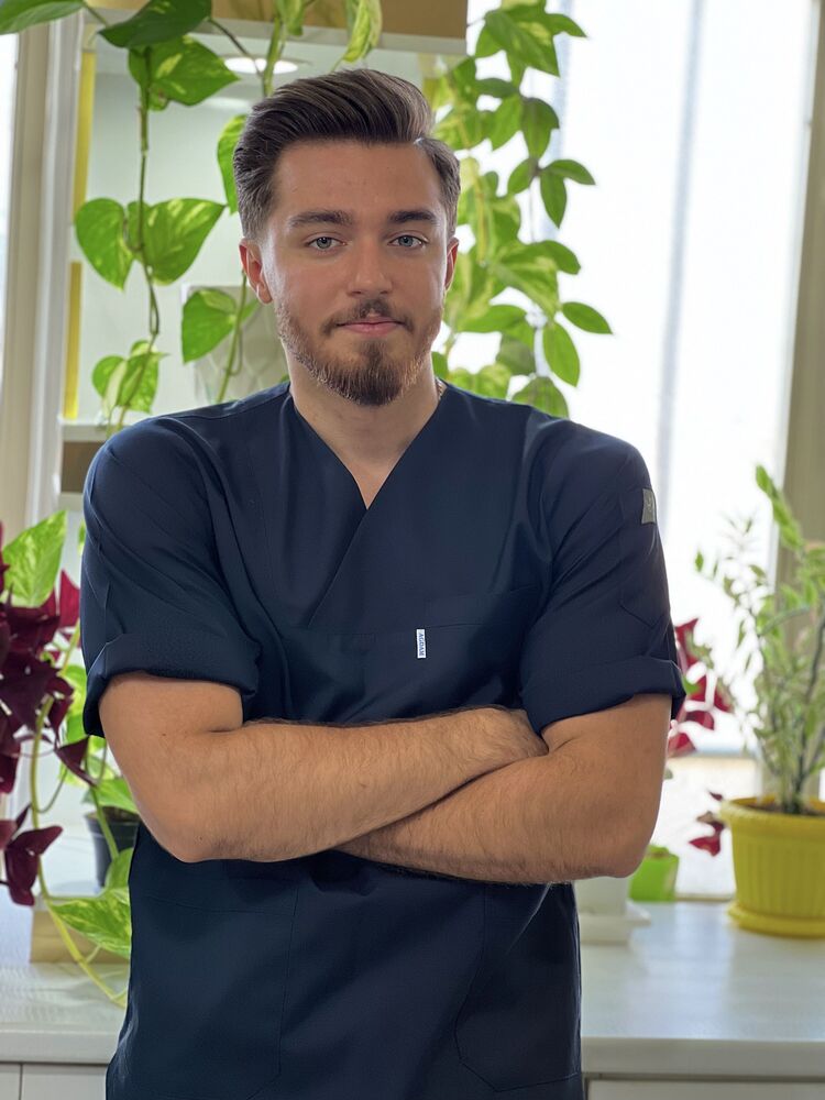  31780751  Armin, 26 ,    