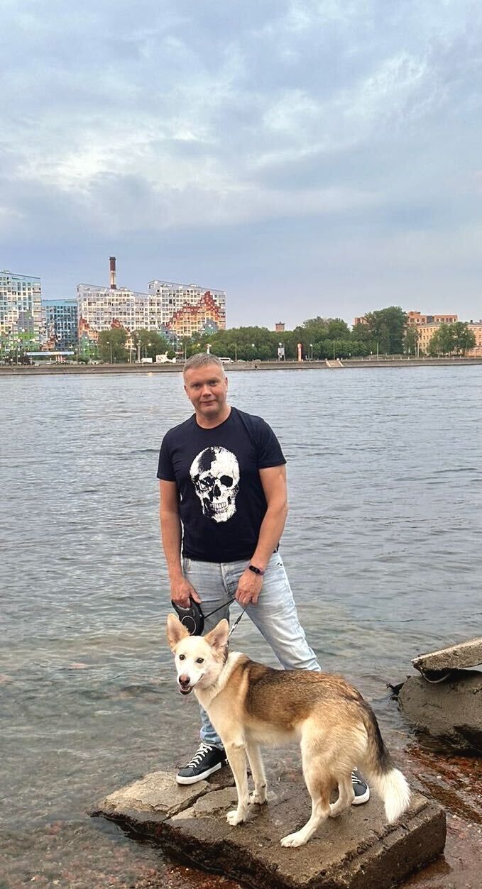  37004241  Niko, 42 ,    -